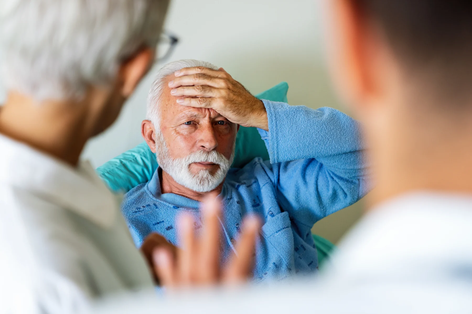 Complications à moyen et long terme de l’implant pénien dysfonction mécanique érosion fibrose